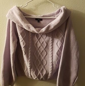 NWOT👀 Off shoulder crop sweater👄